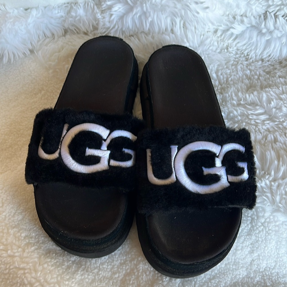UGG platform slides